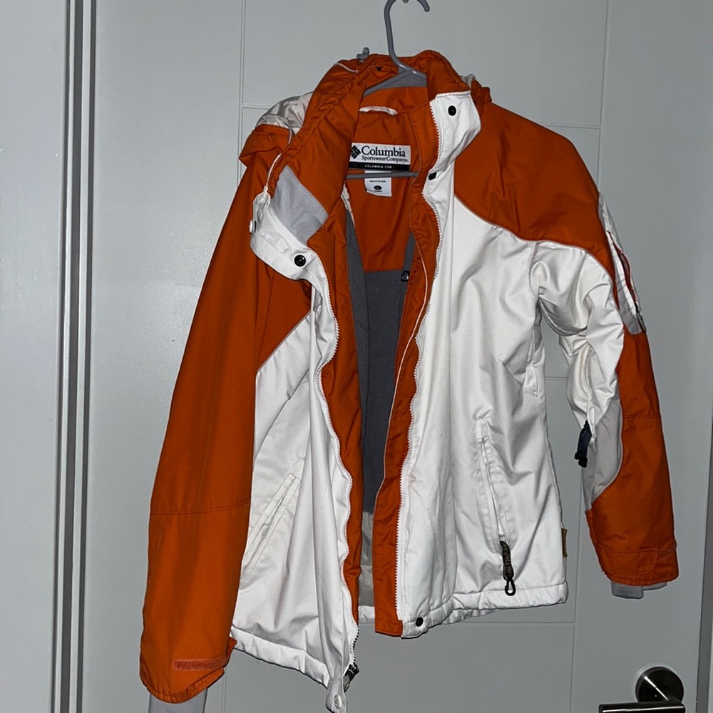 Columbia women’s ski or snowboard jacket